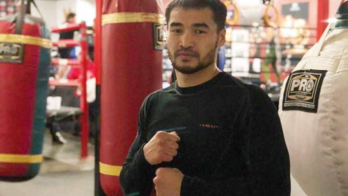 Сағадат Рахманқұлов кәсіпқой бокстағы алғашқы жекпе-жегінде америкалық боксшымен жұдырықтасады