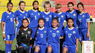 17 жасқа дейінгі қазақстандық футболшы қыздар халықаралық жарыста бірінші орын алды