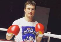 Александр Журавский. Сурет: Alban Boxing Promotion