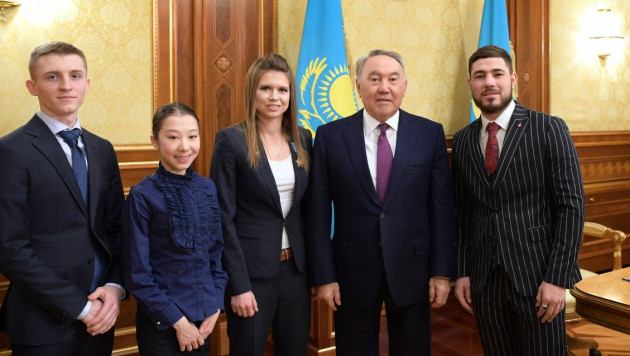 Назарбаев қазақстандық спортшылармен кездесті